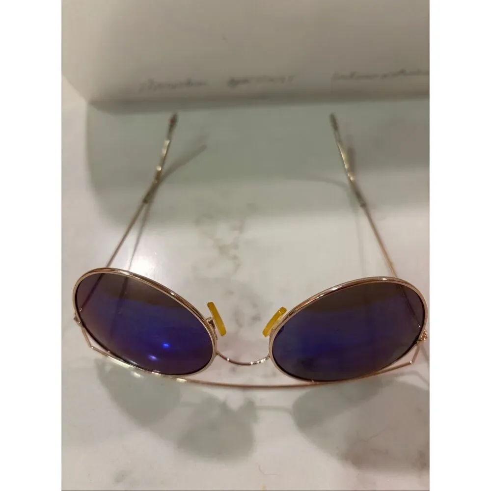 Betsy Johnson Sunglasses Gold Colored Rim Round‎ 5-1/8” Wide Heart Logo EUC